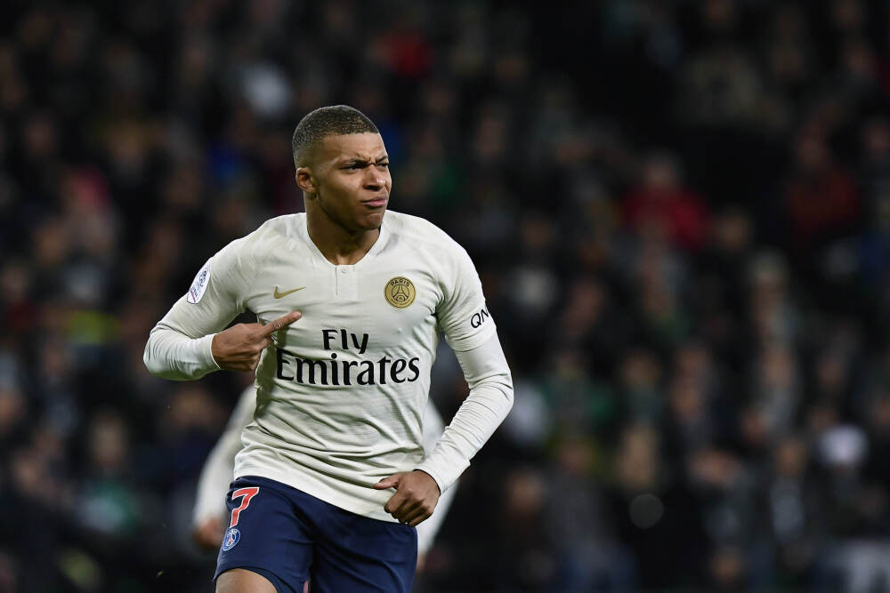 利物浦0-0利兹联热议焦点: 利物浦难解两大难题? 新星可堪大用?